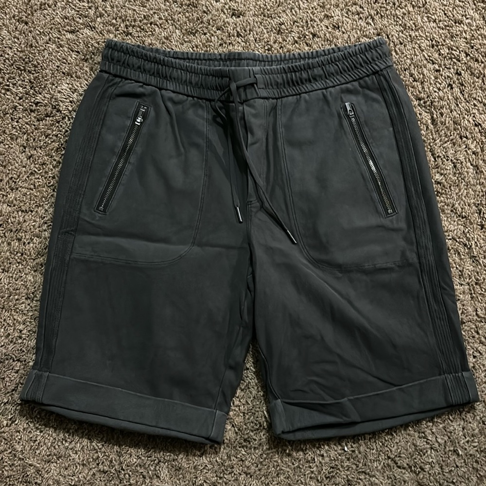 Athleta Fallon shorts